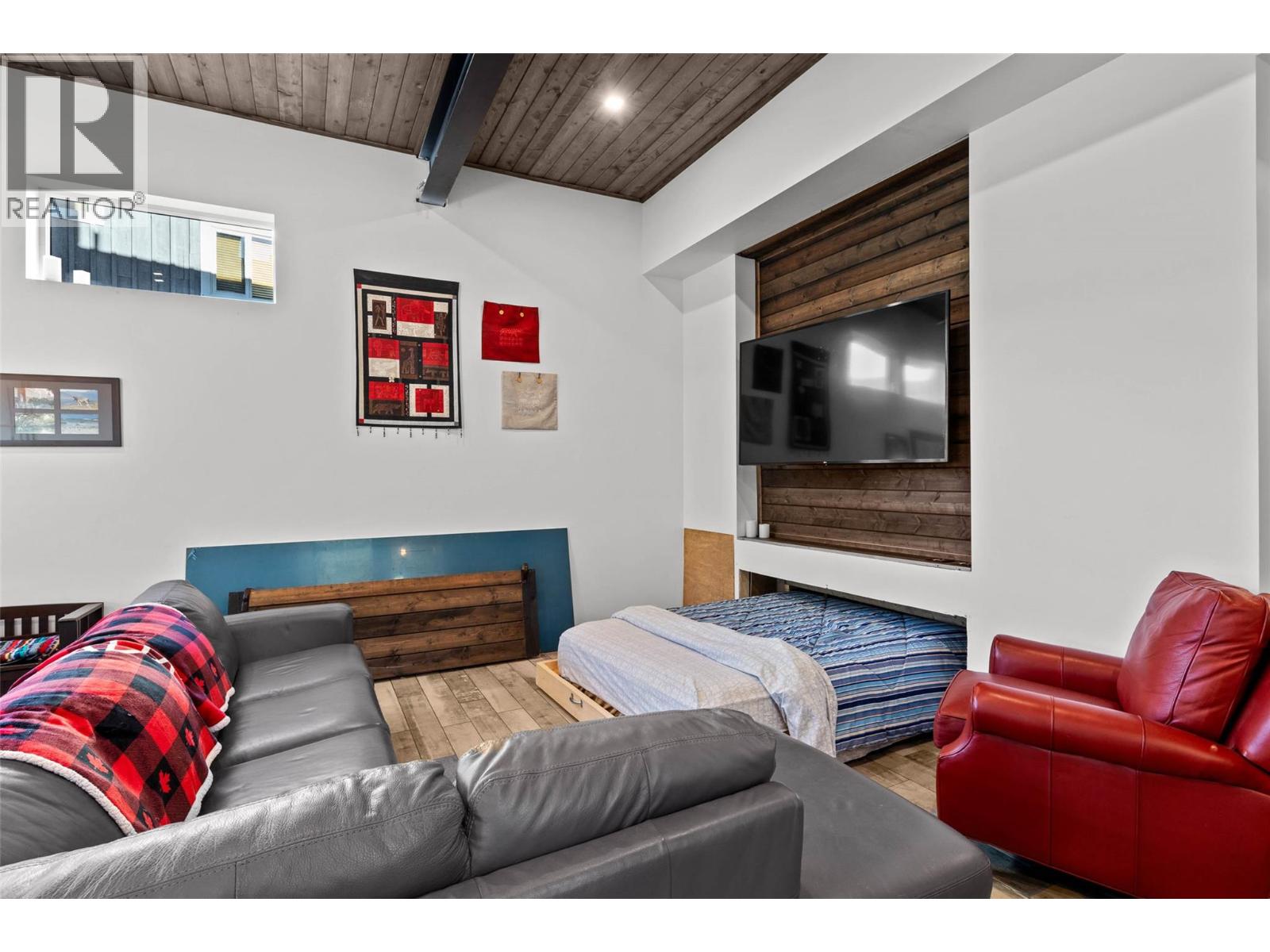 2418 Fairways Drive, Sun Peaks