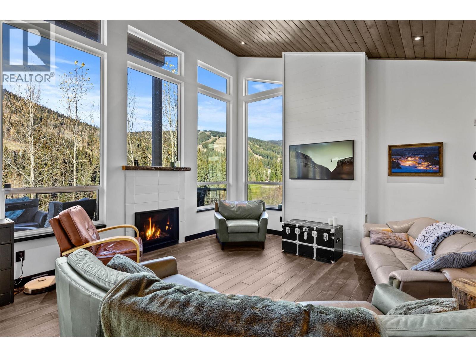 2418 Fairways Drive, Sun Peaks