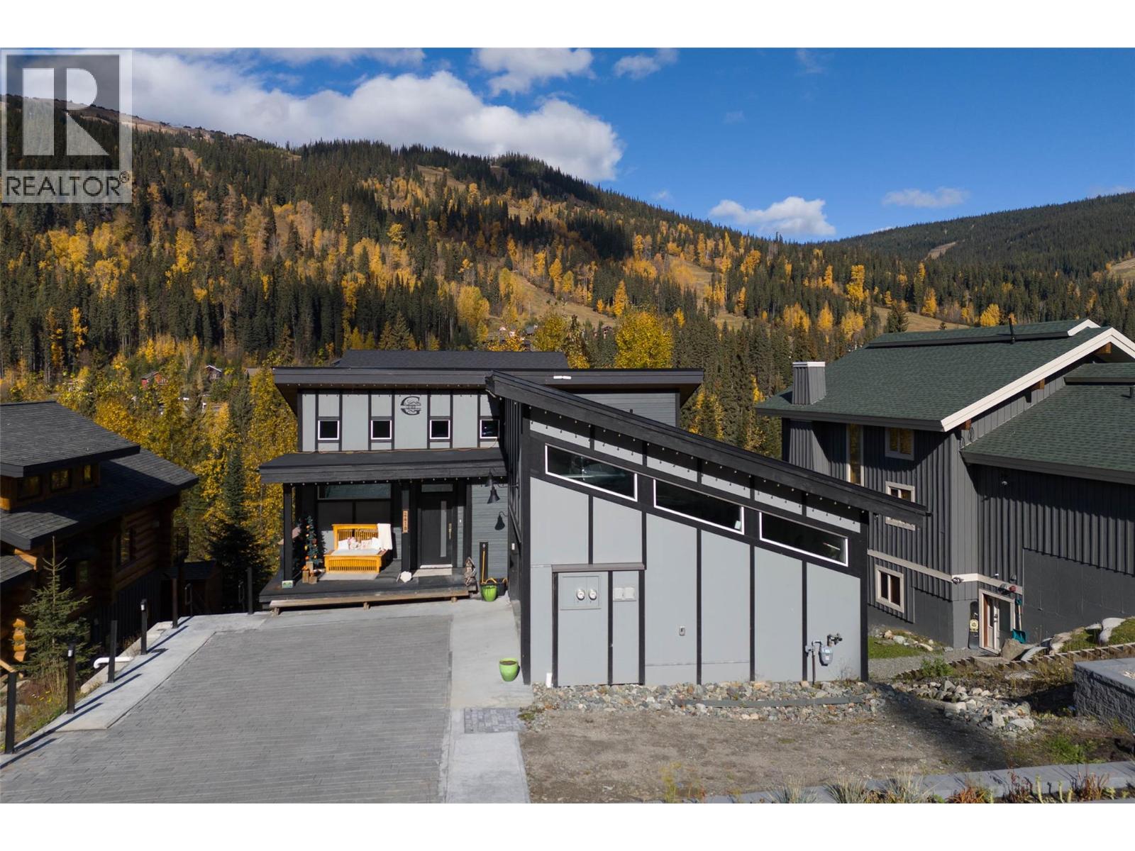2418 Fairways Drive, Sun Peaks