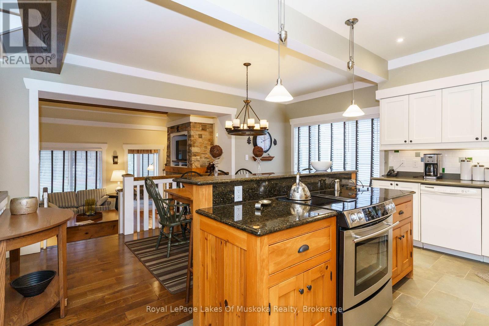 VILLA 1, WEEK 7 - 1020 BIRCH GLEN ROAD - 4
