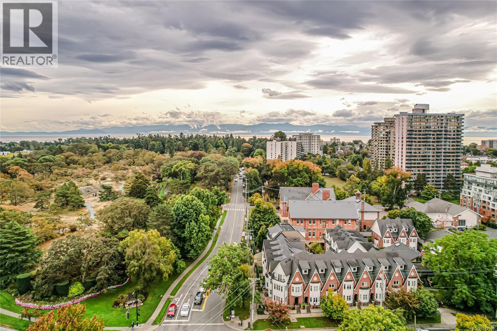 16 675 Superior Street, Victoria