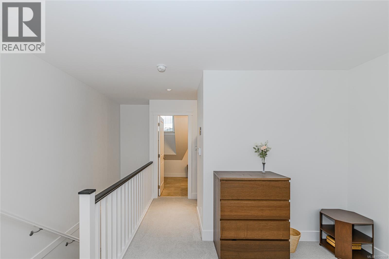 16 675 Superior Street, Victoria