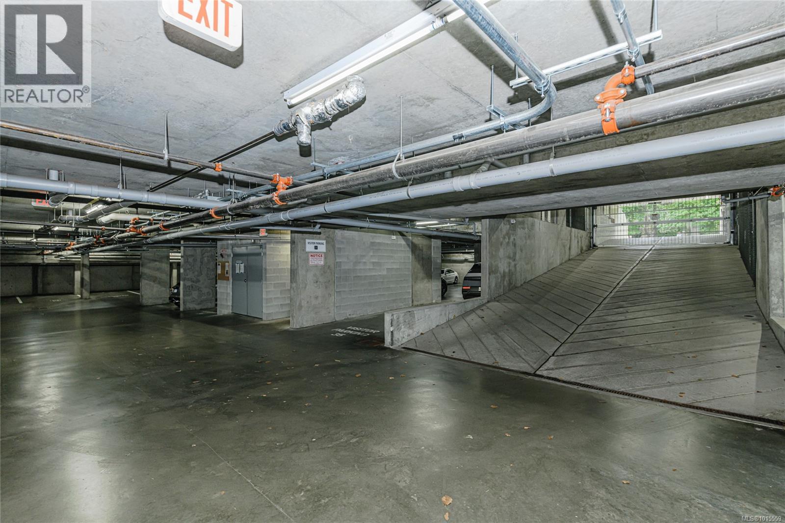 16 675 Superior Street, Victoria