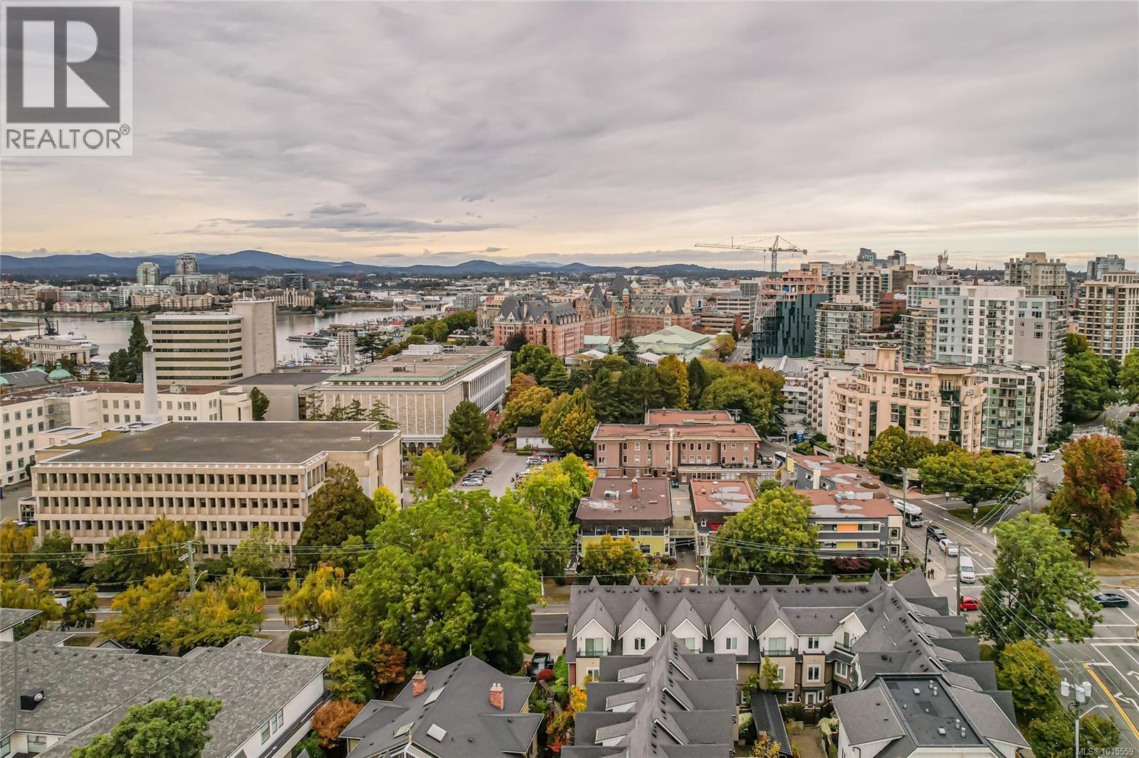 16 675 Superior Street, Victoria