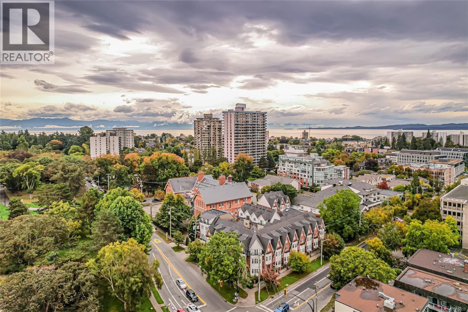 16 675 Superior Street, Victoria