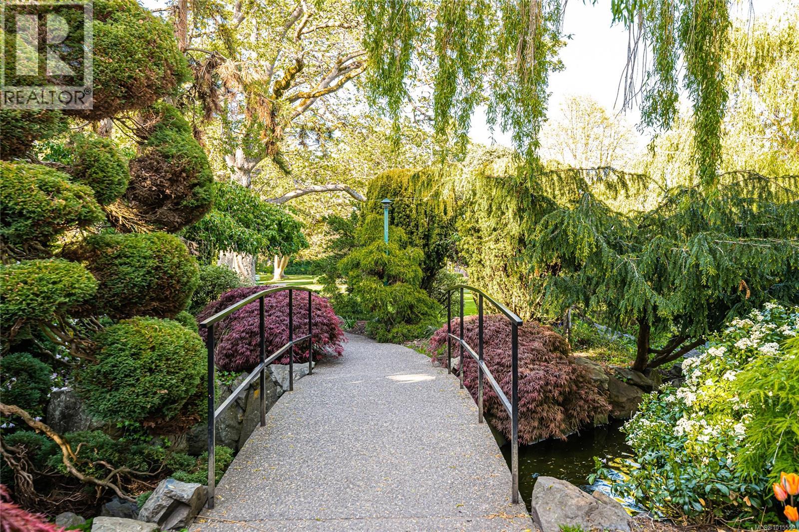 16 675 Superior Street, Victoria