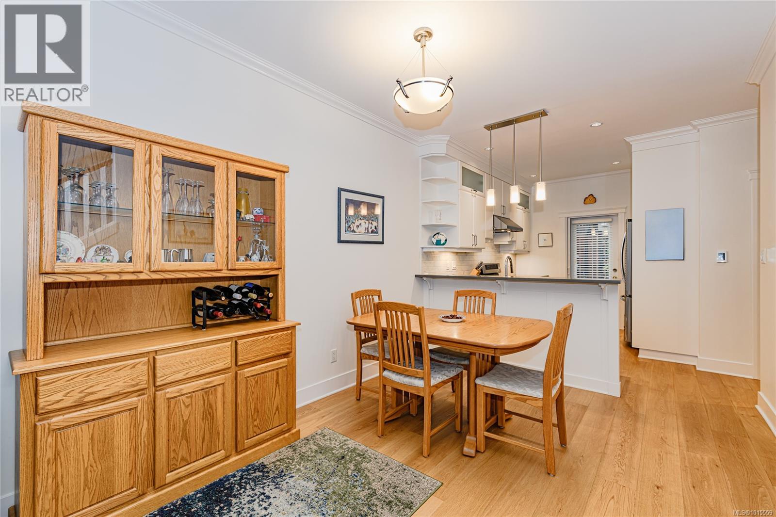 16 675 Superior Street, Victoria