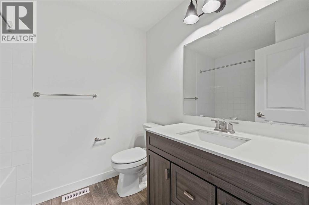 Single Family House for Sale in   Erin Mount Crescent SE Erin Woods Calgary 