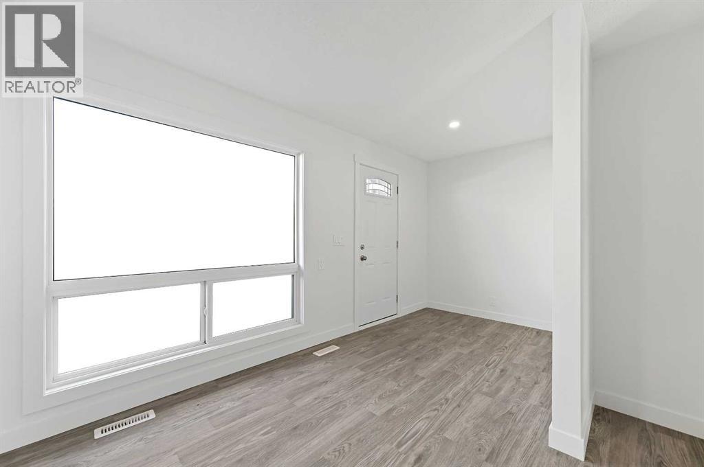 Single Family House for Sale in   Erin Mount Crescent SE Erin Woods Calgary 