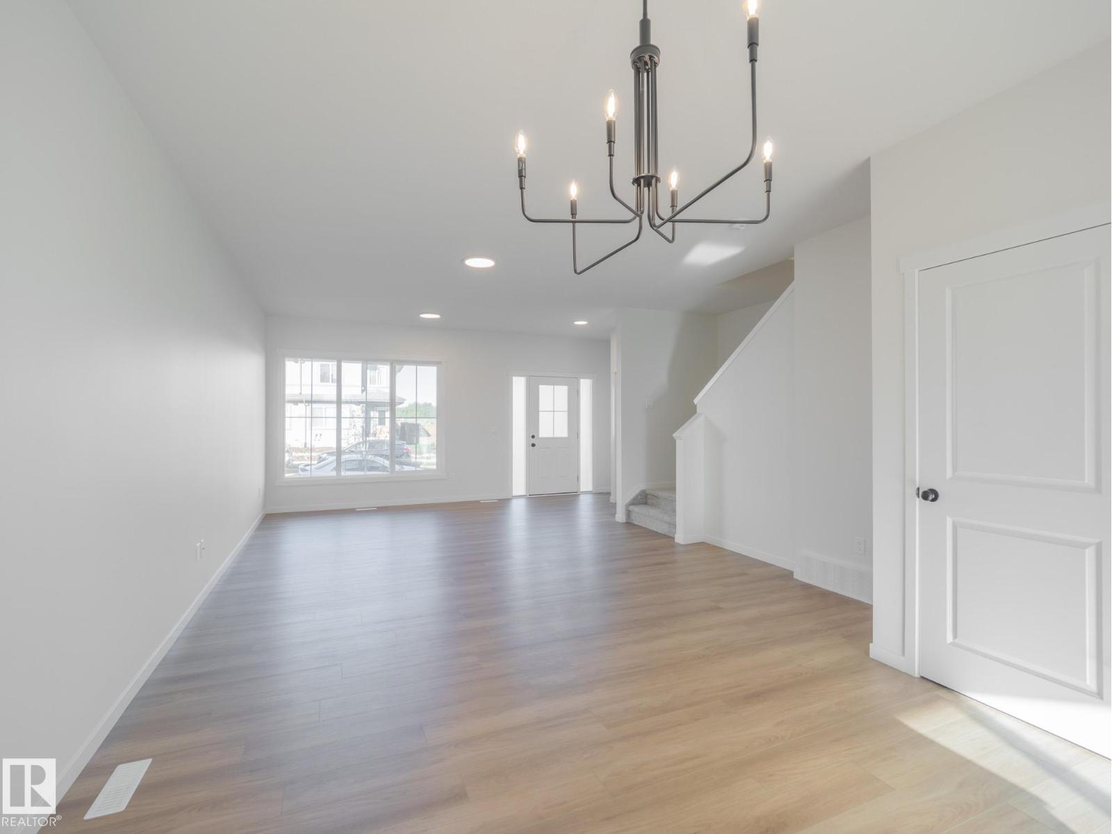 37 ROSA CR, St. Albert