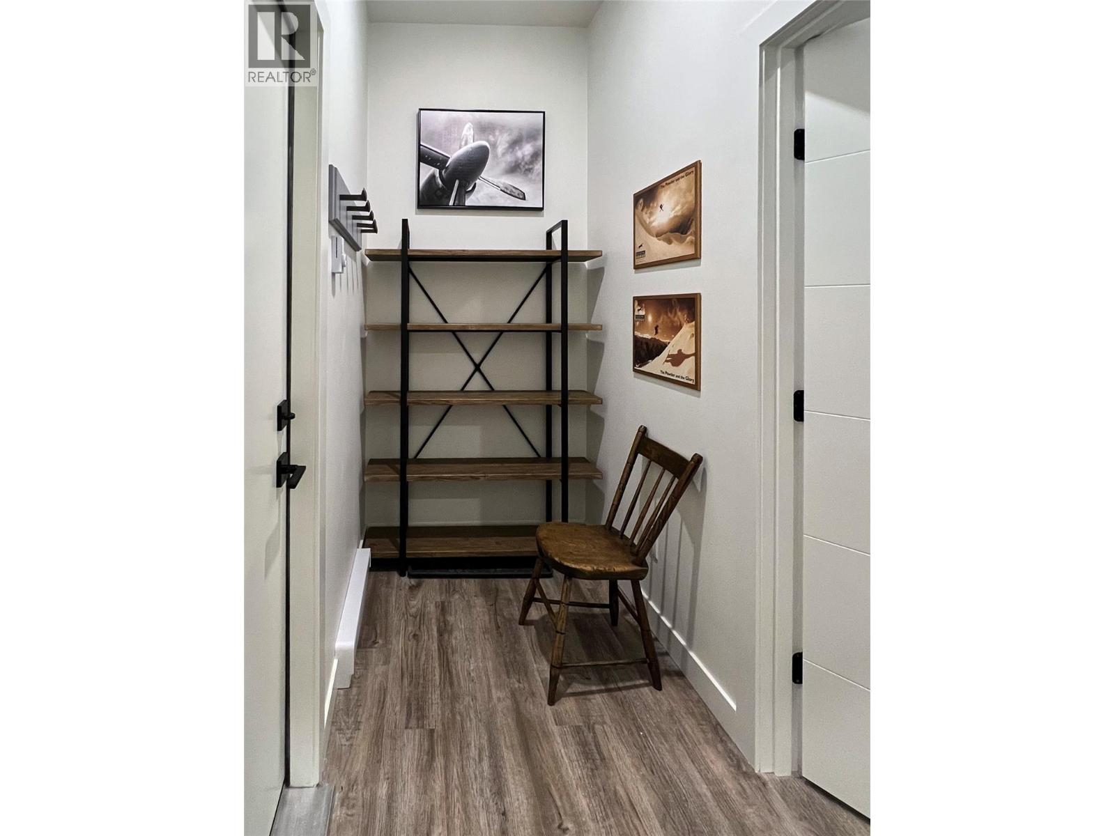 700 RIVERSIDE Way Unit# 201, Fernie