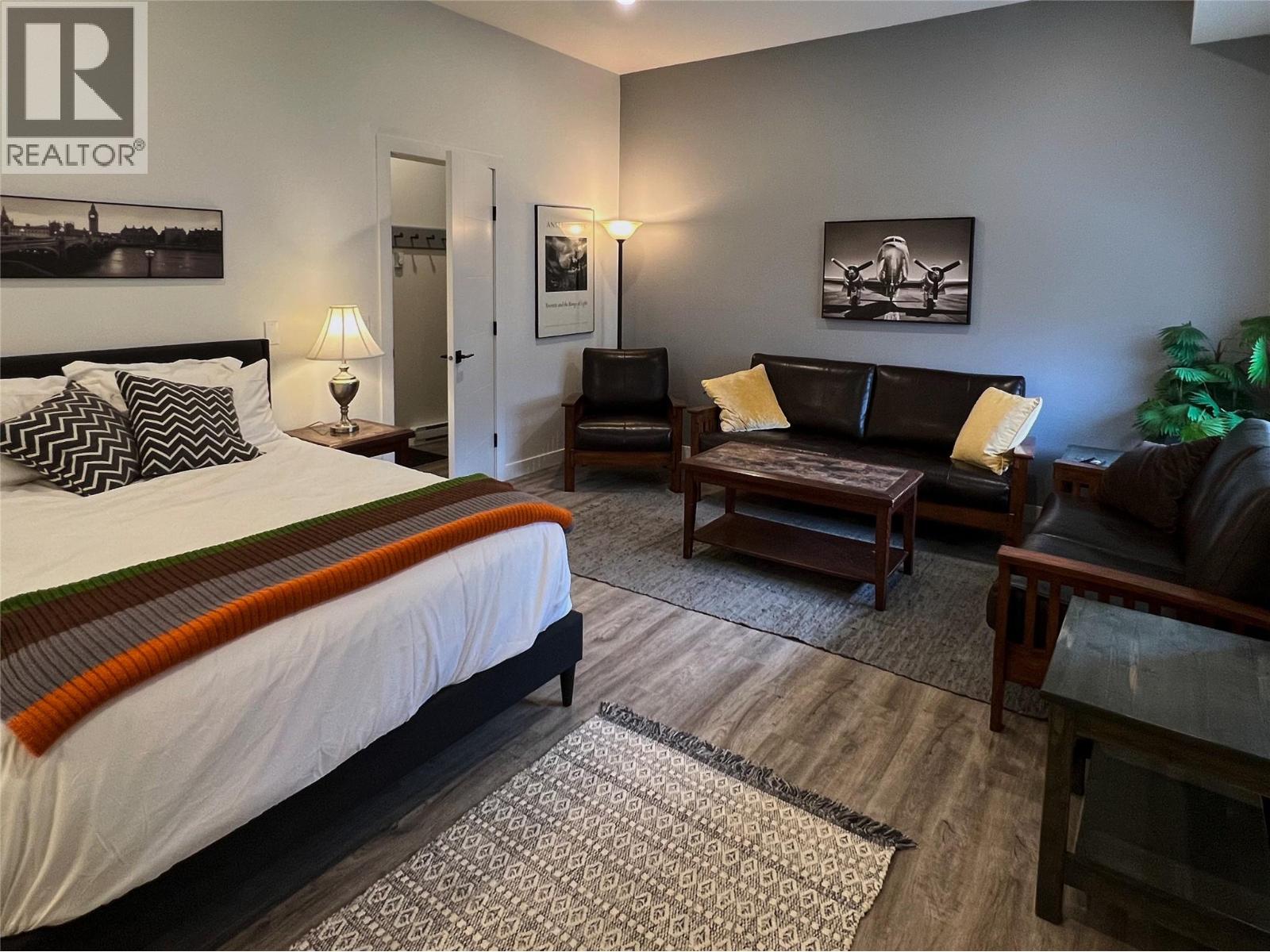 700 RIVERSIDE Way Unit# 201, Fernie