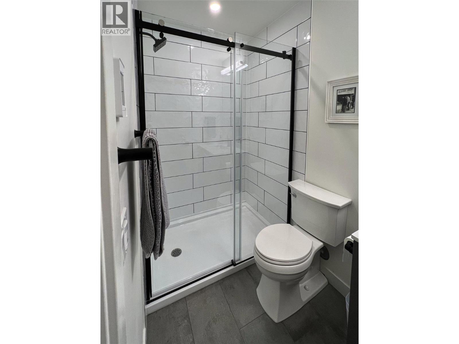 700 RIVERSIDE Way Unit# 201, Fernie