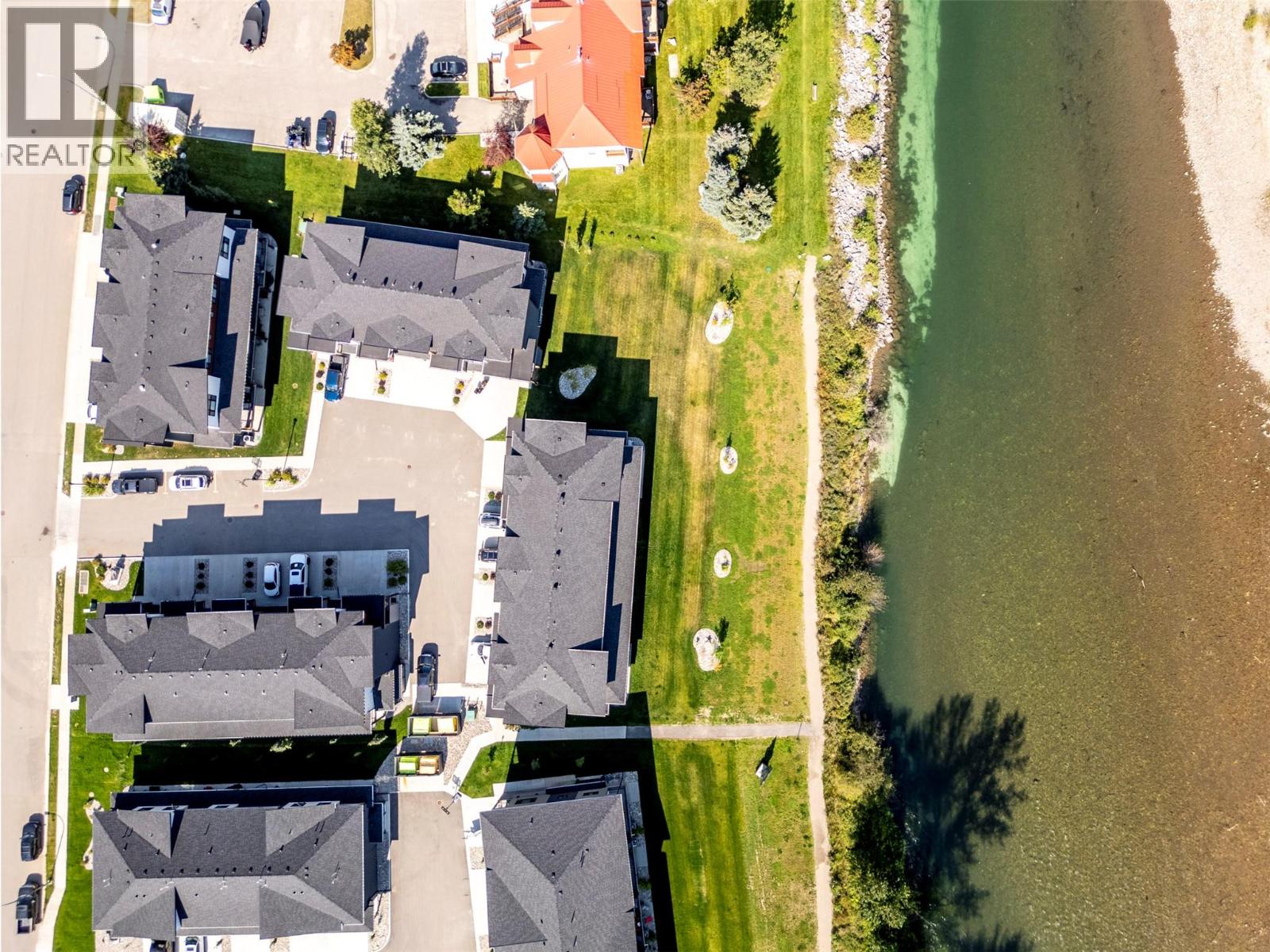 700 RIVERSIDE Way Unit# 201, Fernie