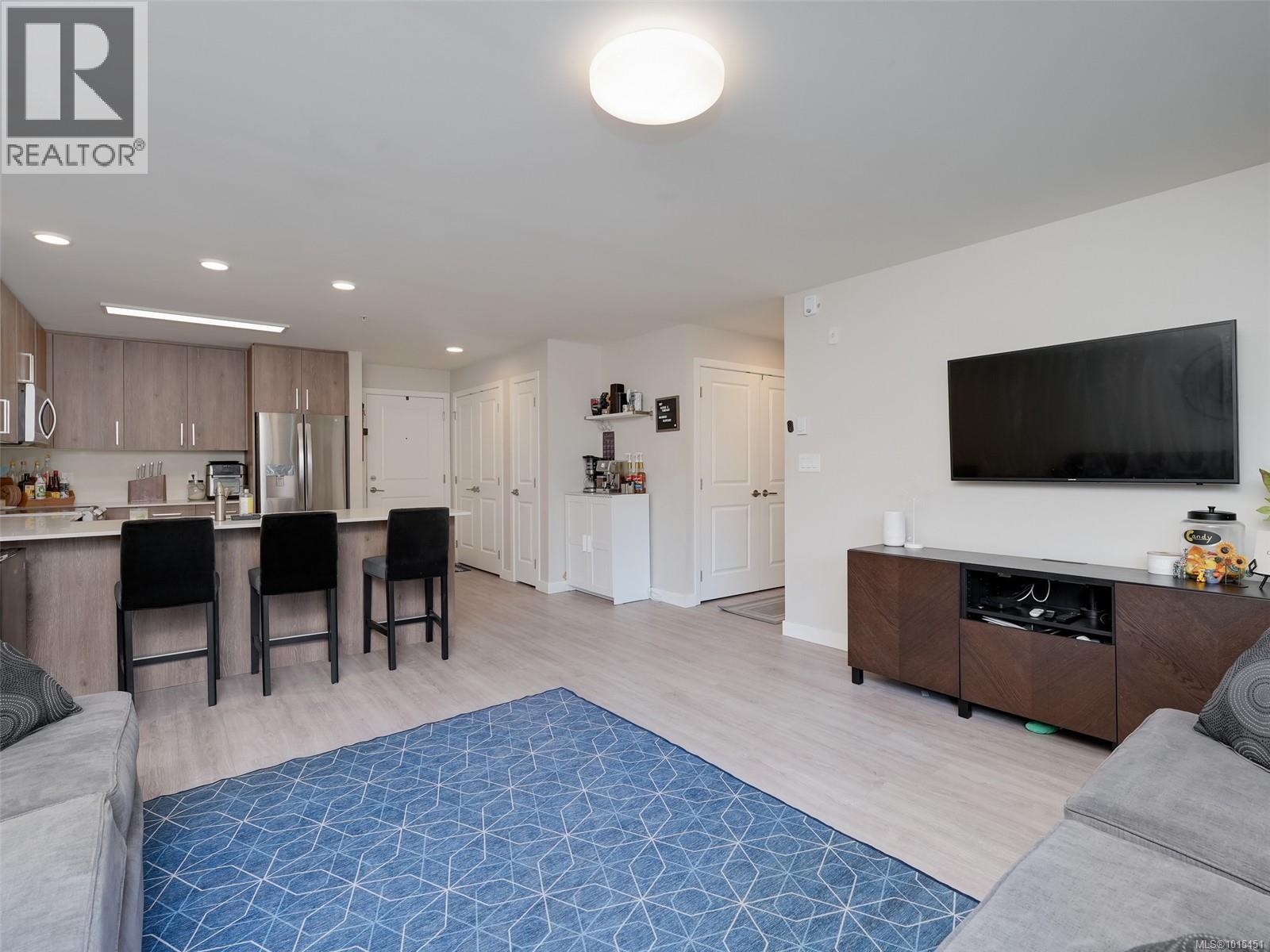212 110 Presley Place, View Royal