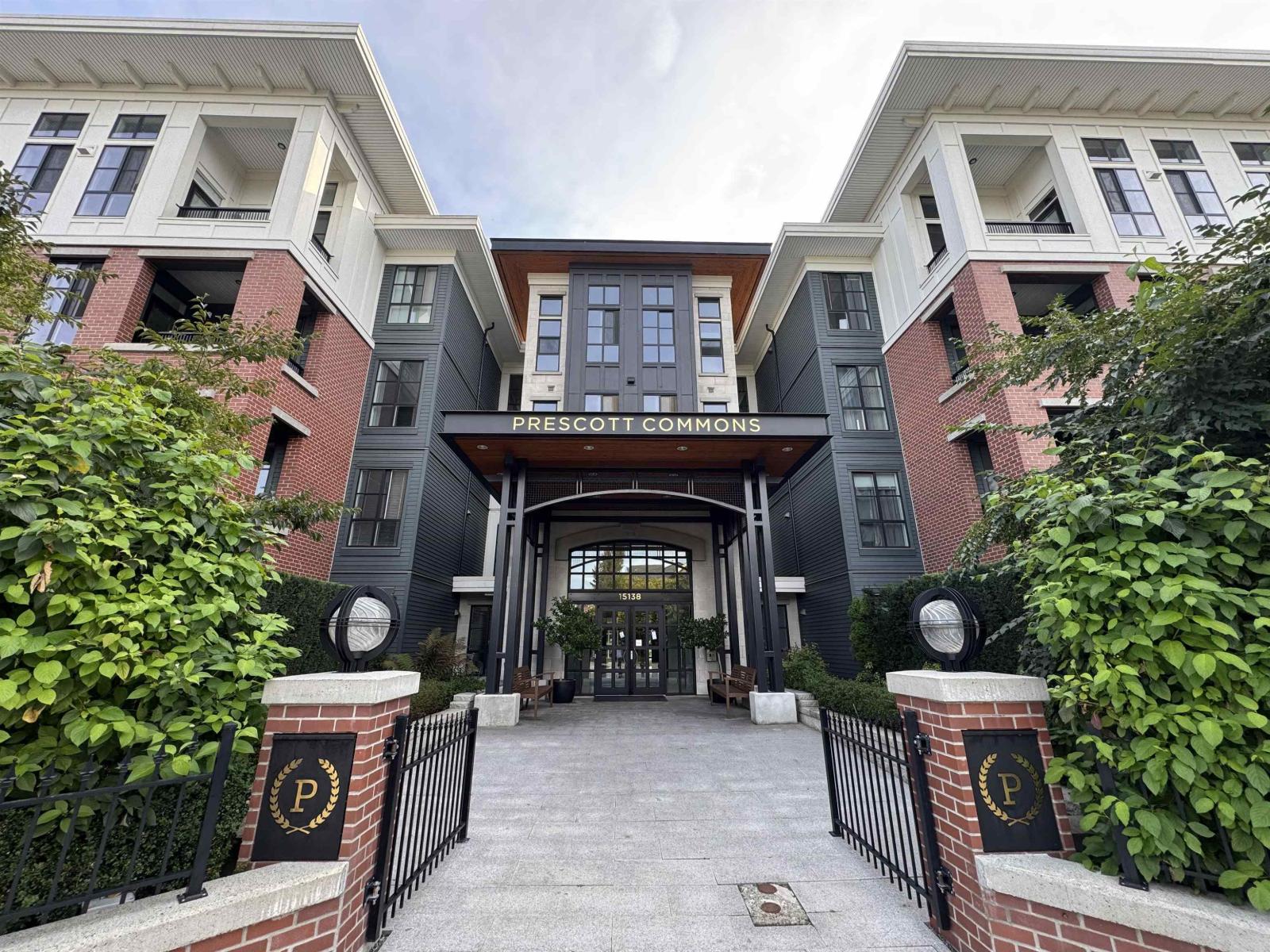4xx 15138 34 AVENUE, Surrey