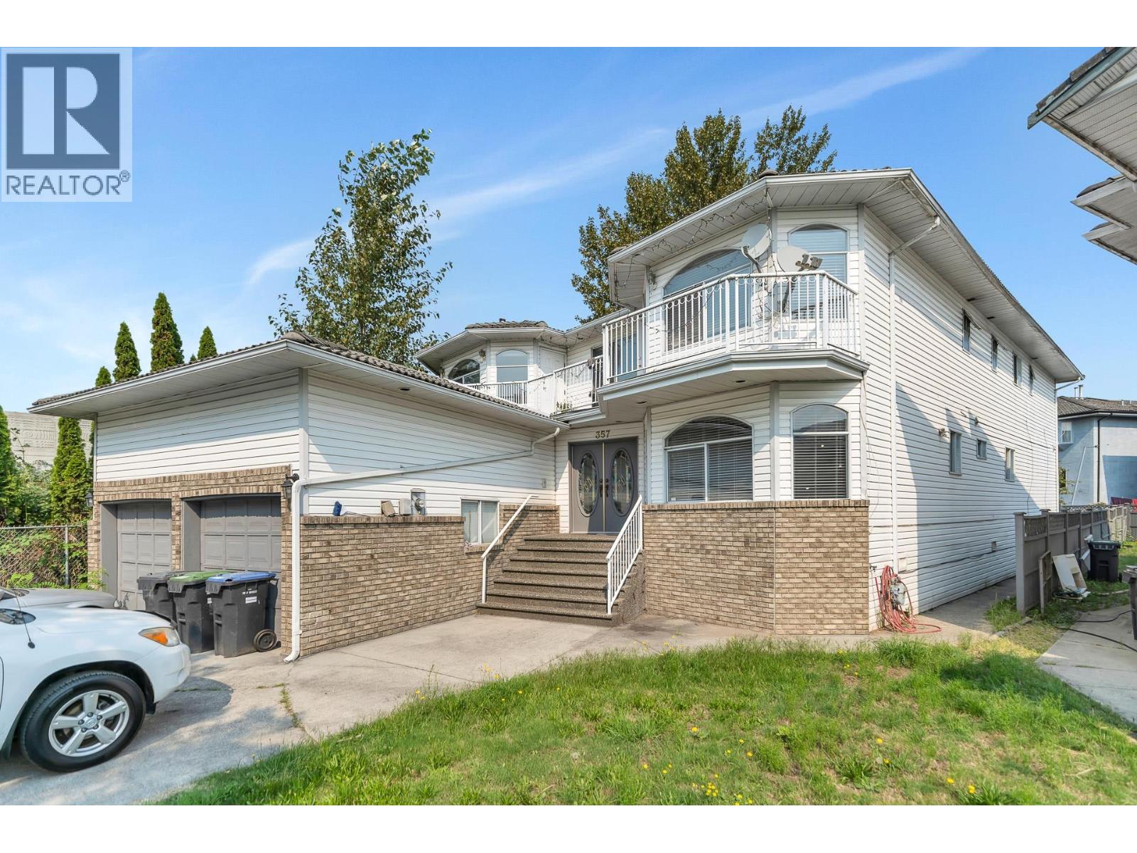 357 MCGILLIVRAY PLACE, New Westminster
