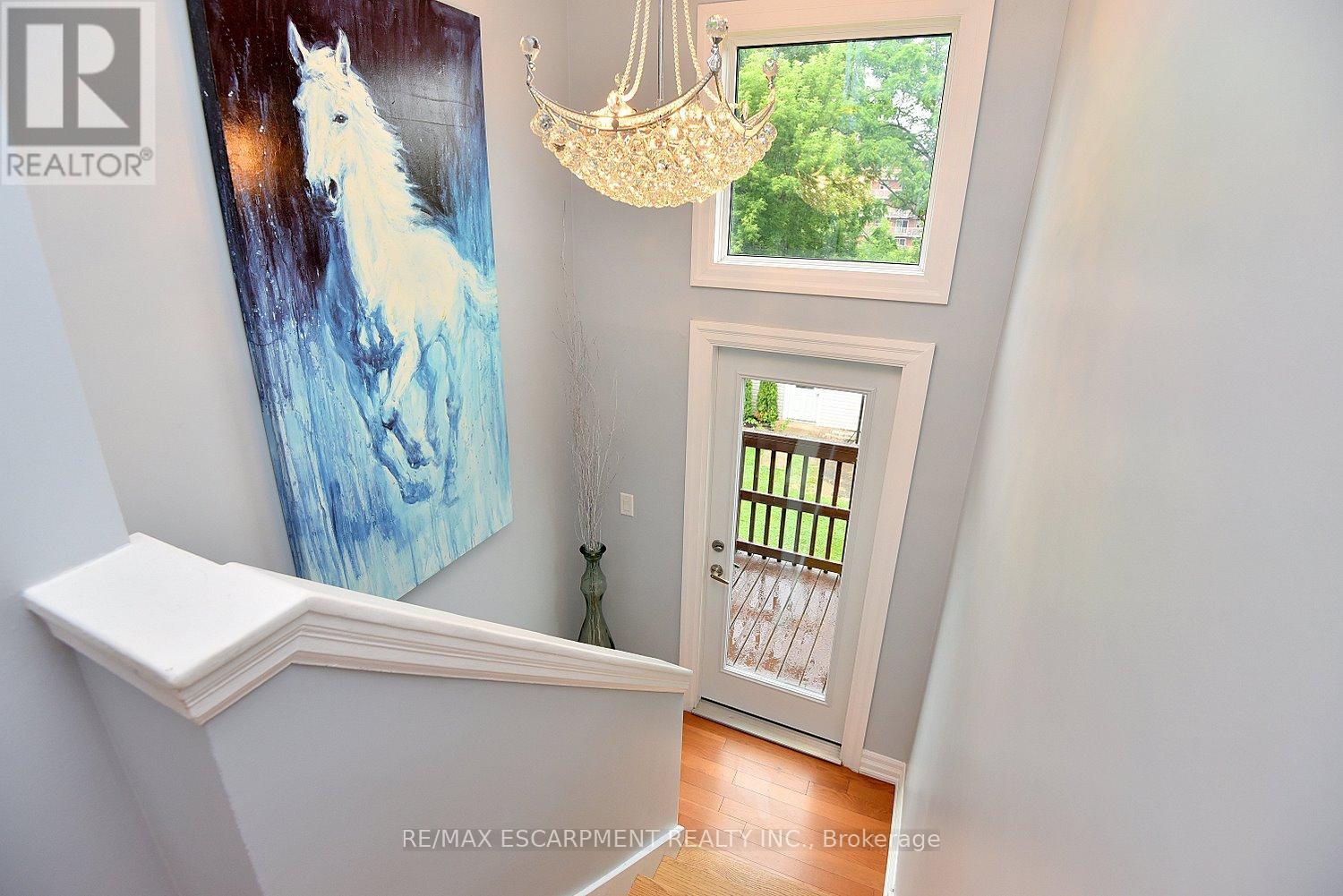 Single Family House for Sale in  DUNKIRK DRIVE Hamilton (Rosedale) 