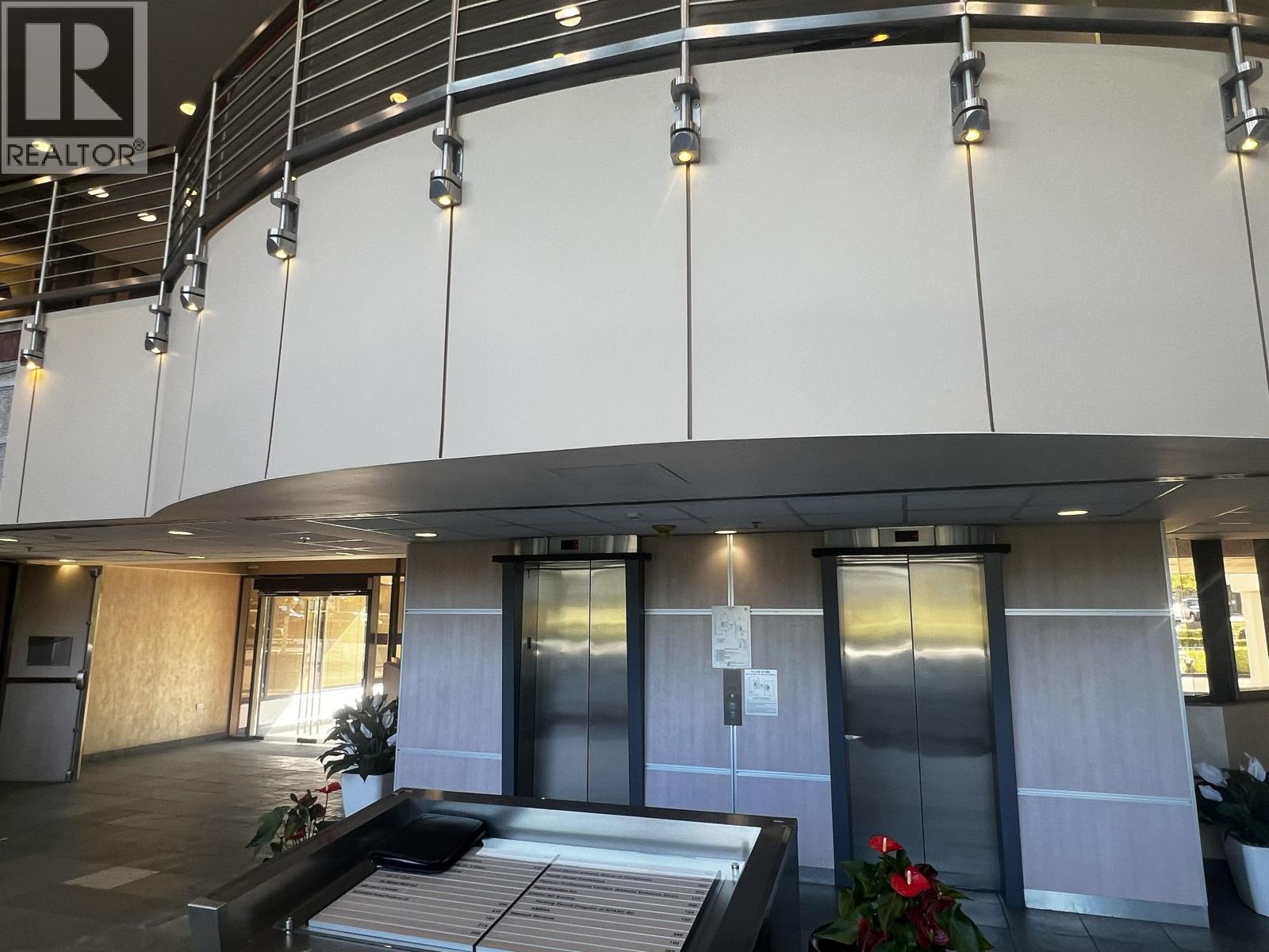 Office in Burnaby - Image 16