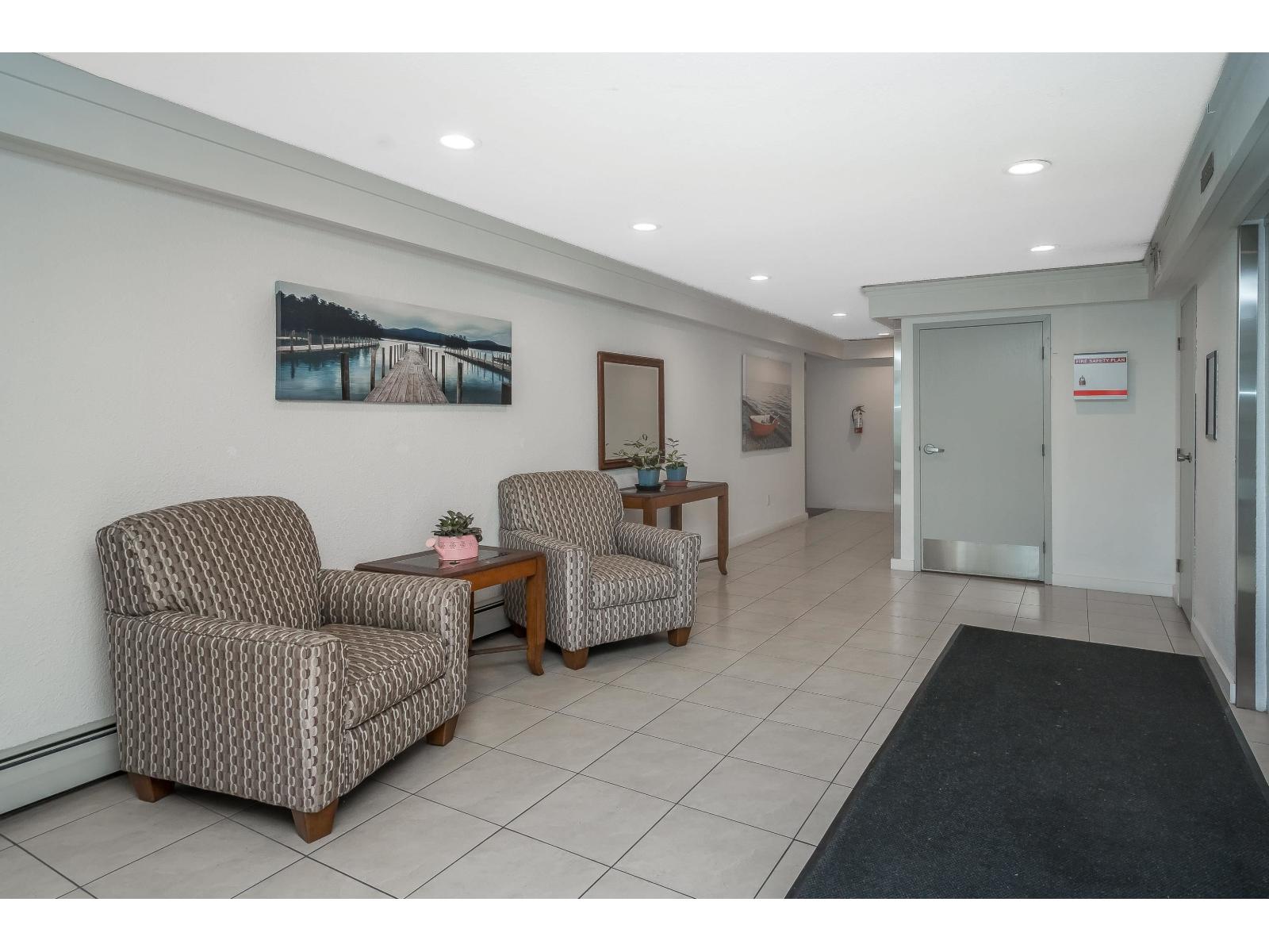 309 1561 VIDAL STREET, White Rock