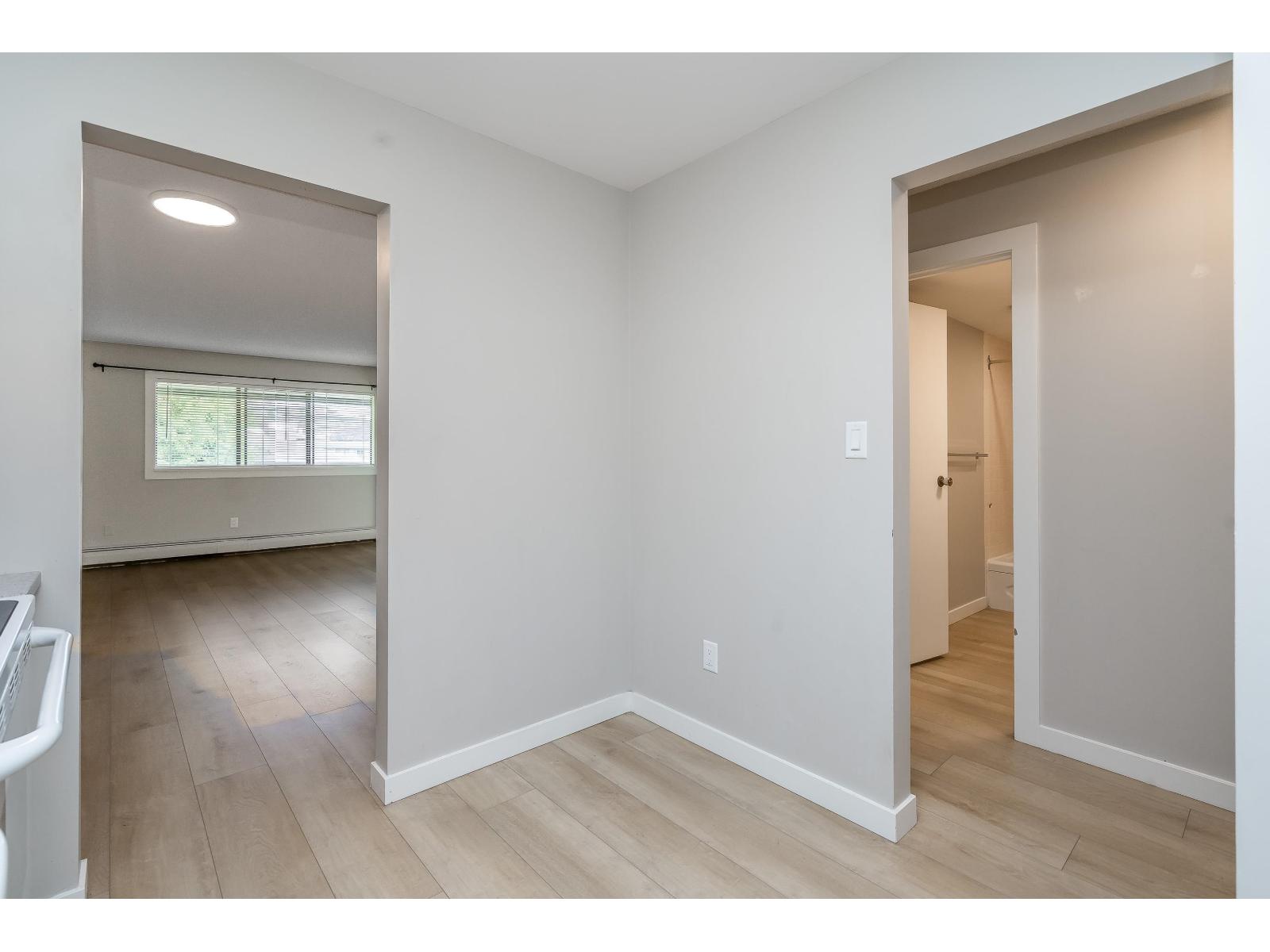 309 1561 VIDAL STREET, White Rock