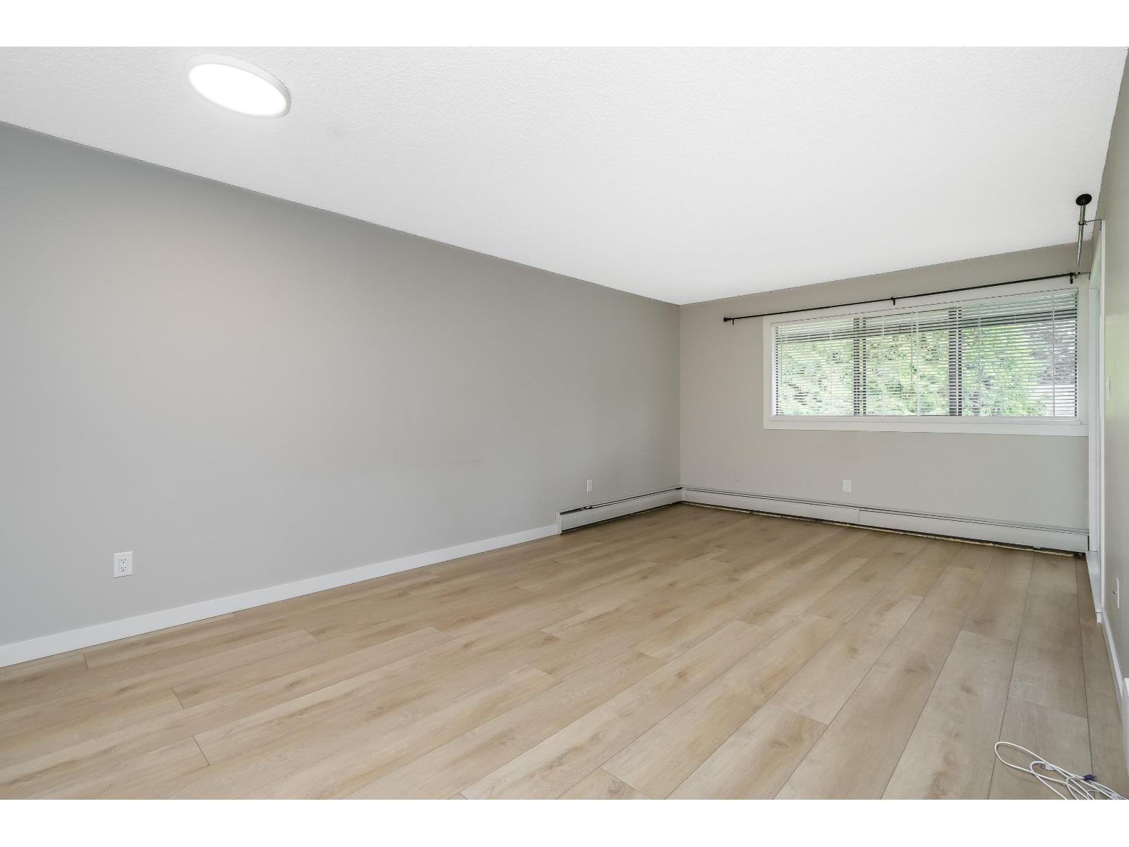 309 1561 VIDAL STREET, White Rock