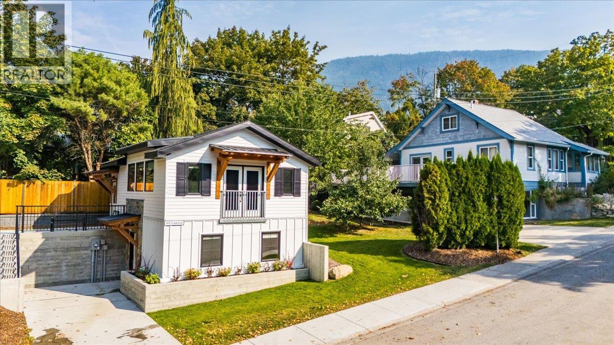 301 carbonate Street, Nelson