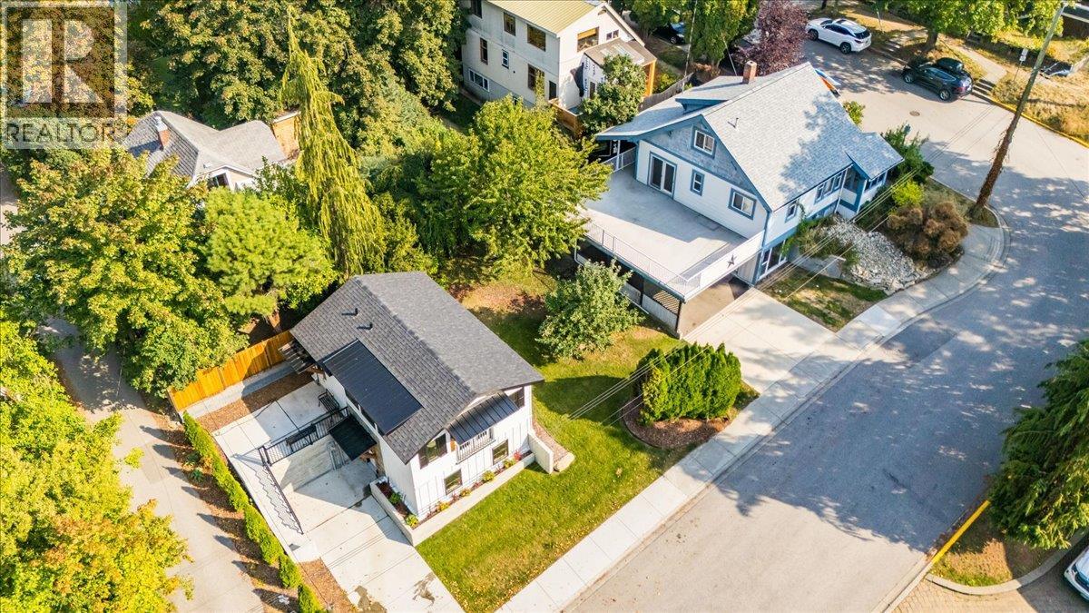 301 carbonate Street, Nelson
