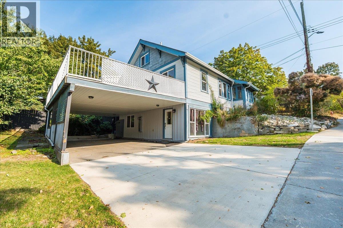 301 carbonate Street, Nelson