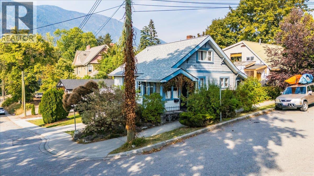 301 carbonate Street, Nelson