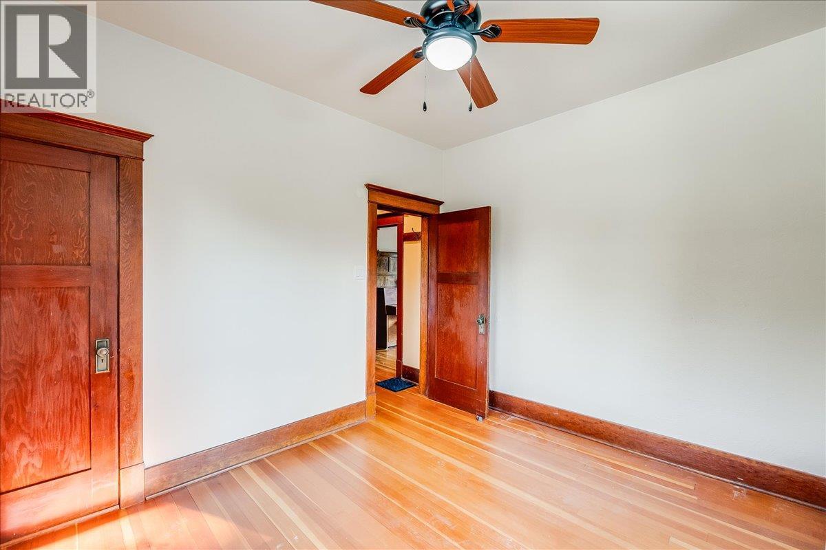 301 carbonate Street, Nelson