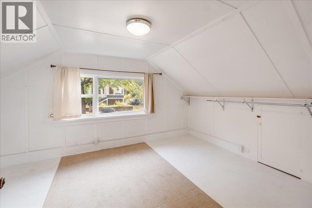 301 carbonate Street, Nelson
