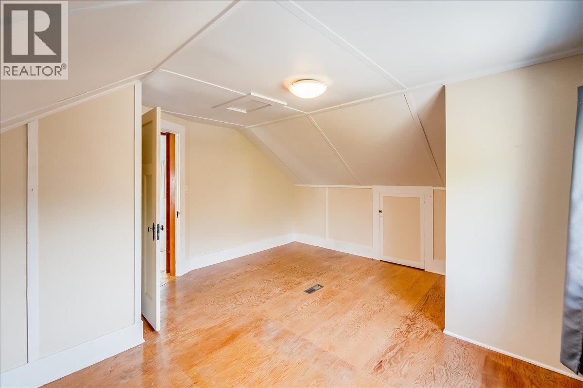 301 carbonate Street, Nelson