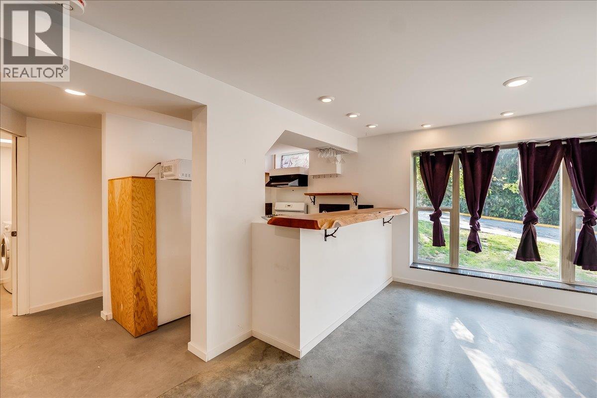 301 carbonate Street, Nelson