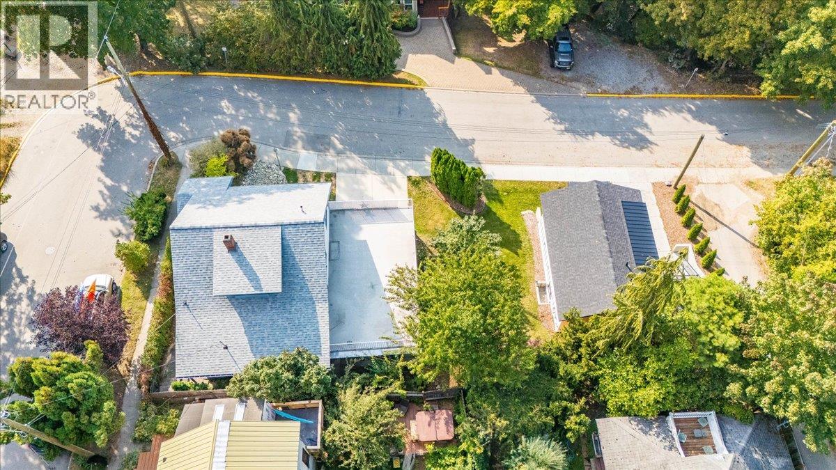 301 carbonate Street, Nelson