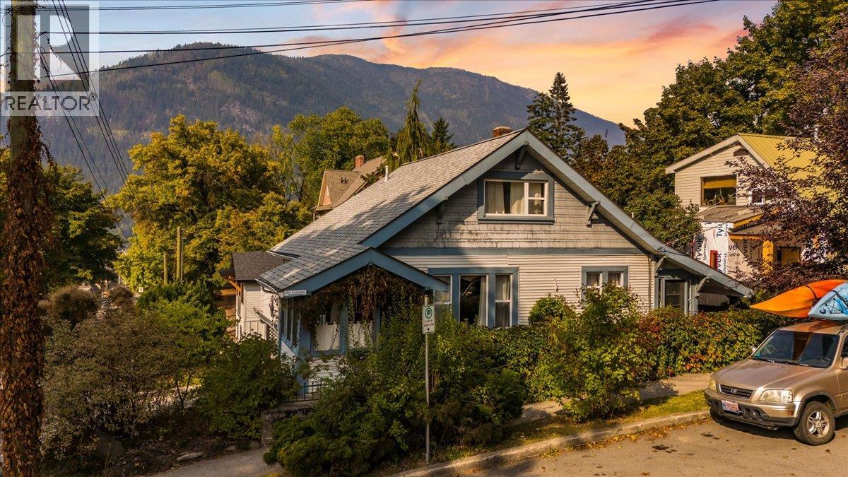 301 carbonate Street, Nelson