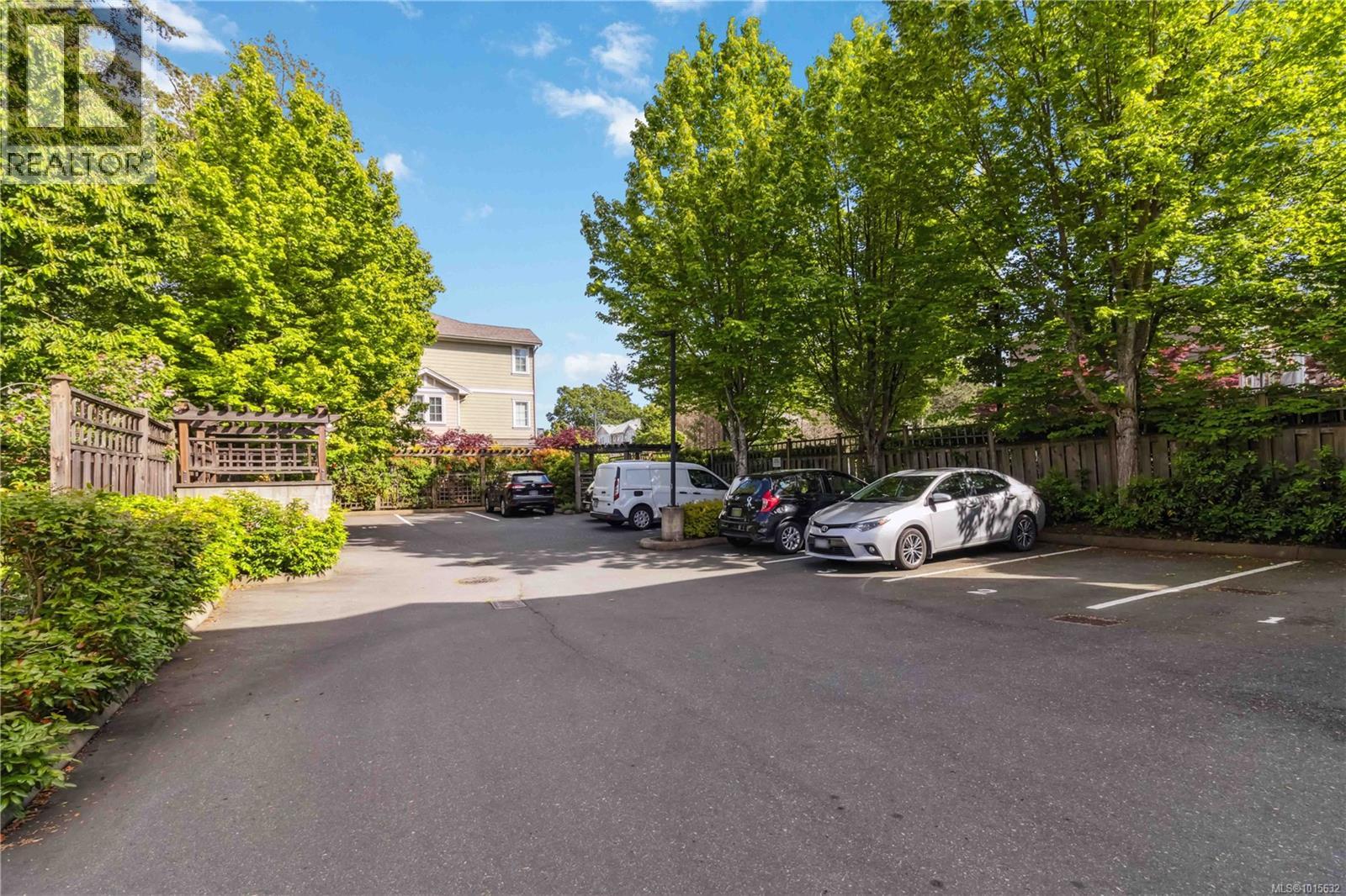 103 2685 Deville Rd, Langford
