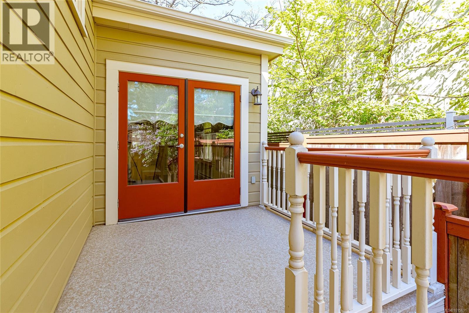 2 88 Dallas Rd, Victoria