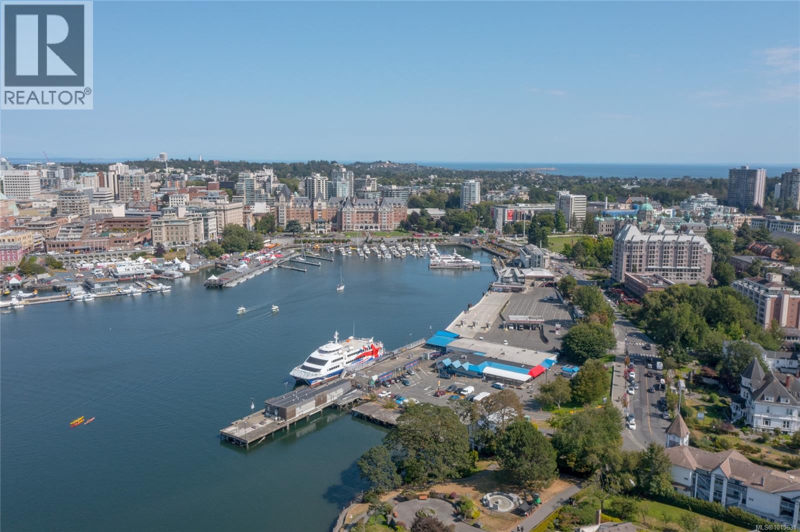 2 88 Dallas Rd, Victoria