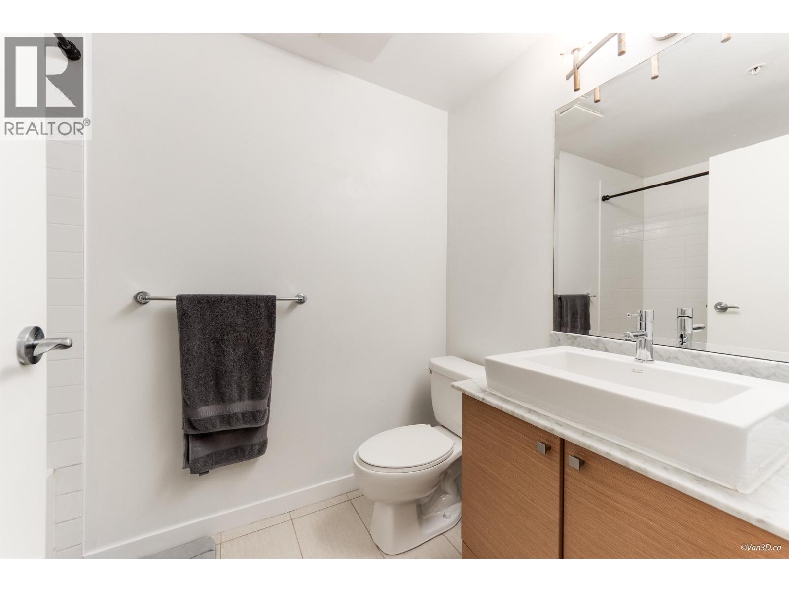 2201 400 CAPILANO ROAD, Port Moody