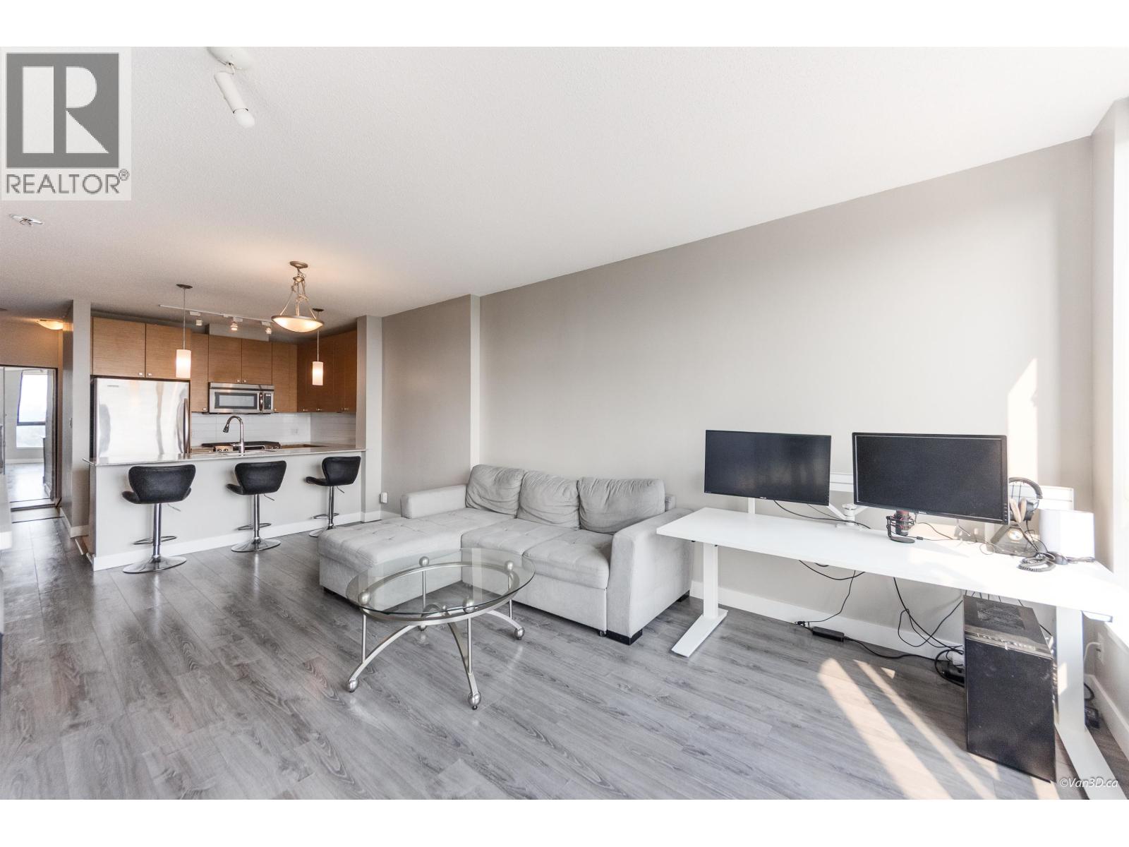 2201 400 CAPILANO ROAD, Port Moody