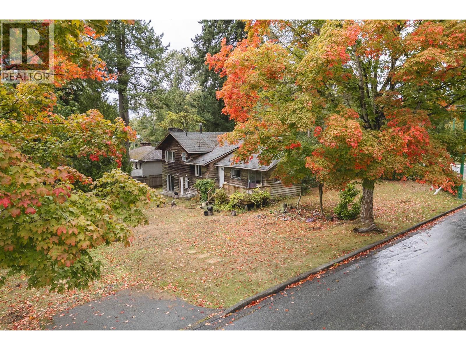 7492 BROADWAY, Burnaby