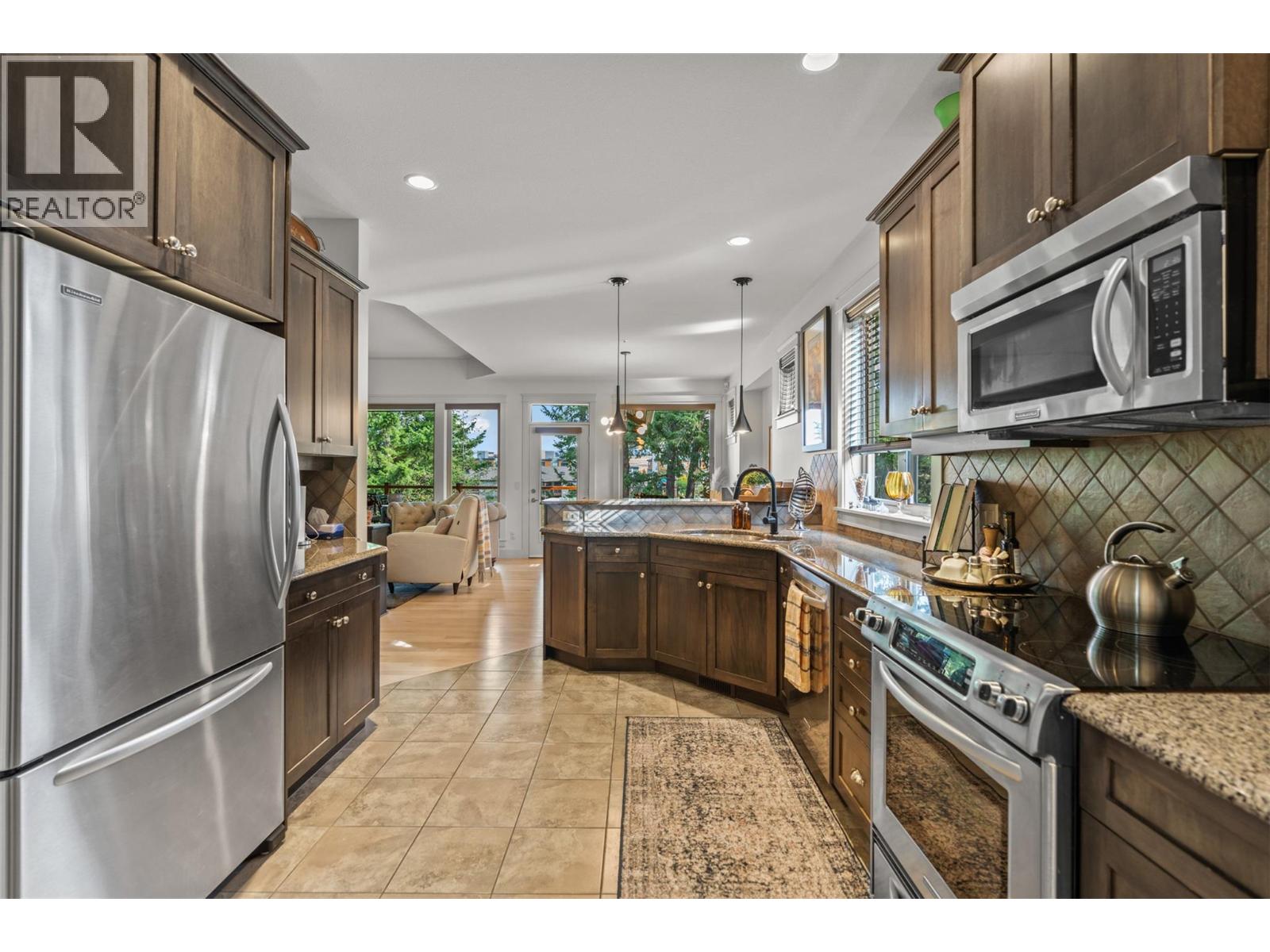  226 Dormie Place, Vernon