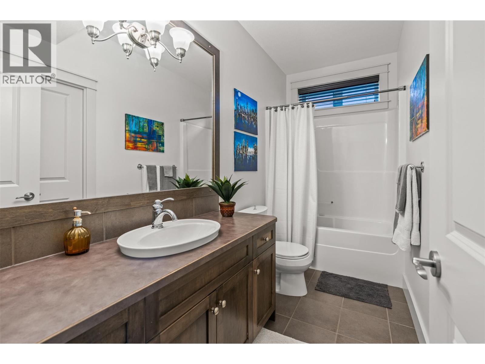  226 Dormie Place, Vernon