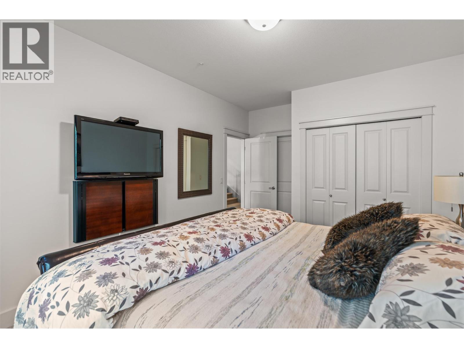  226 Dormie Place, Vernon