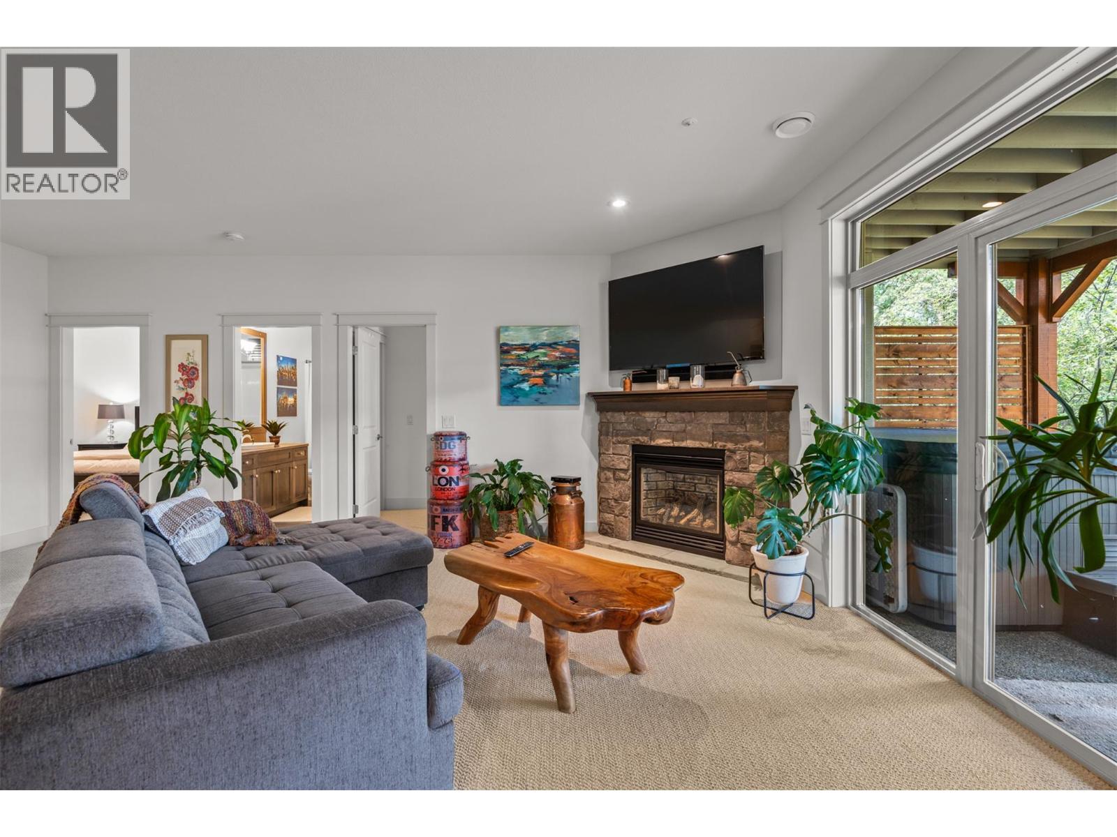  226 Dormie Place, Vernon