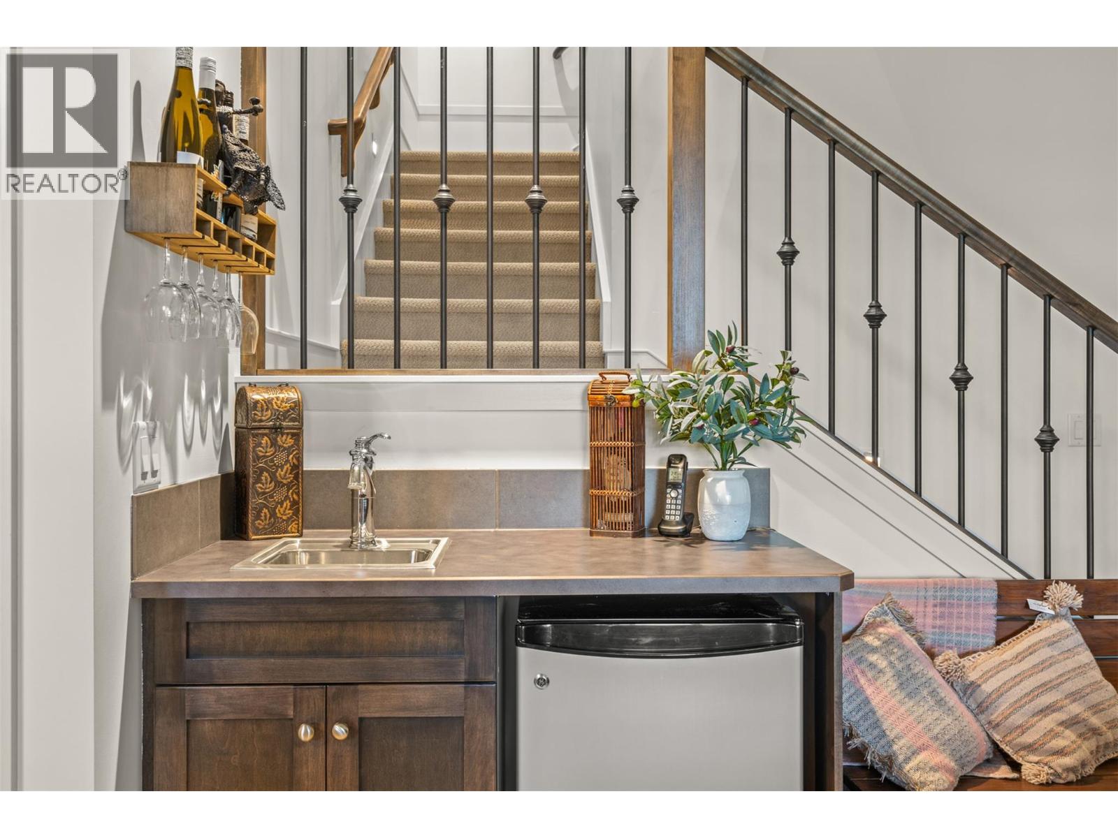  226 Dormie Place, Vernon