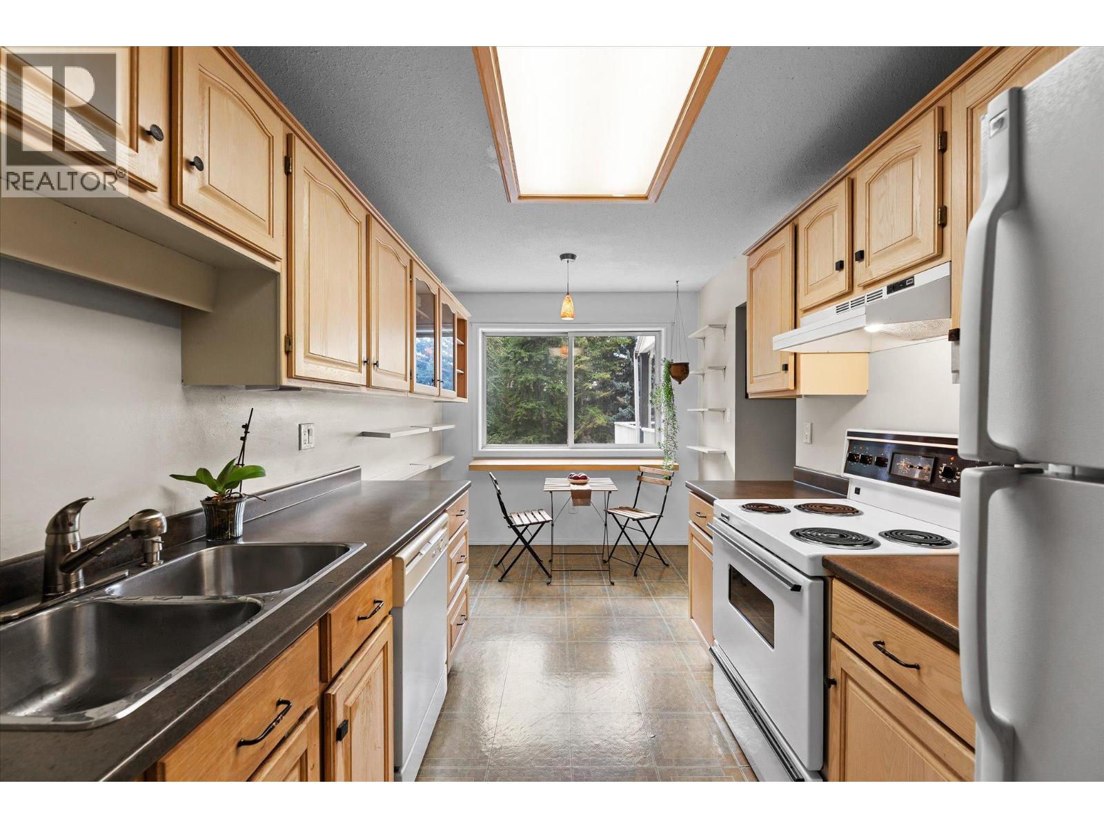 6 4404 Pleasant Valley Road, Vernon