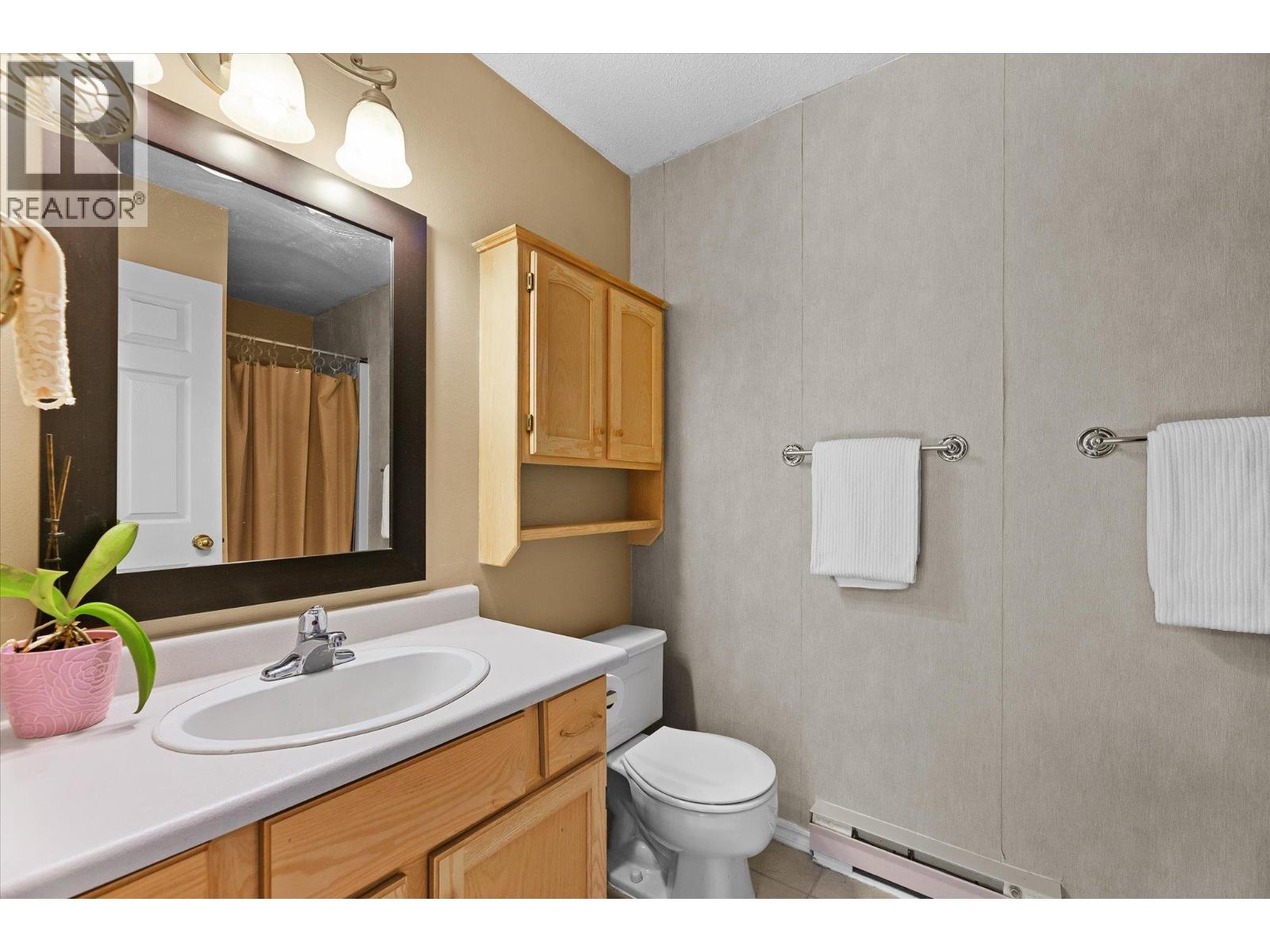 6 4404 Pleasant Valley Road, Vernon
