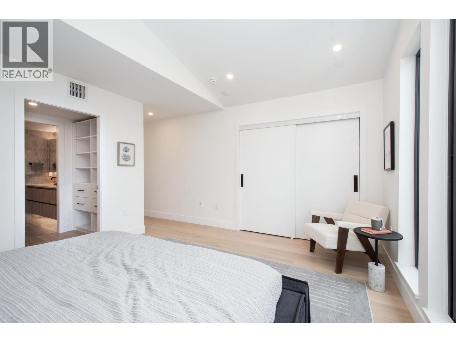 4150 COLUMBIA STREET, Vancouver